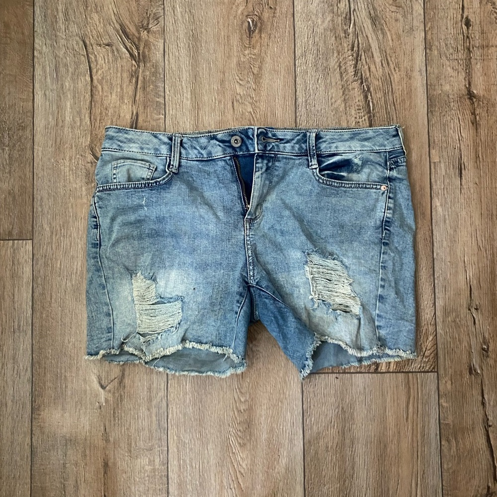 Light blue Arizona Jean Company jean shorts